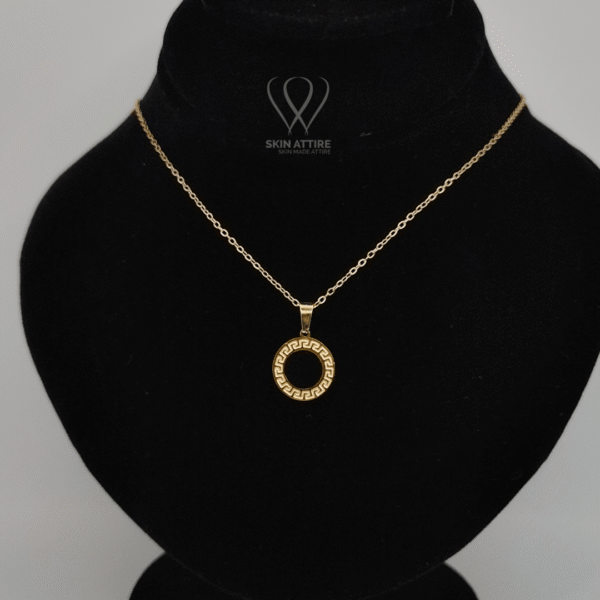 Elysian Circle Pendant Necklace