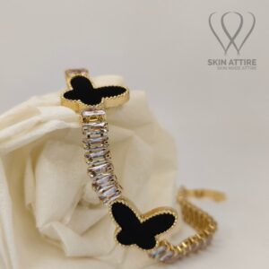 Elegant Sparkle in Every Flick